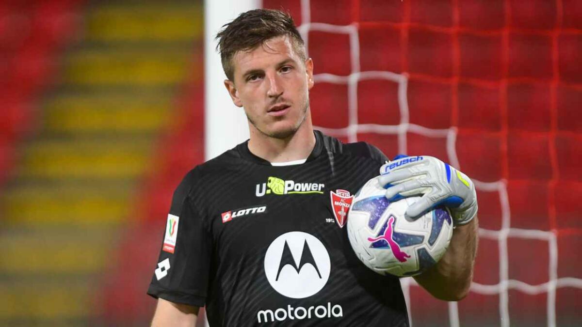 La Nazione scrive: "Cragno non sta giocando al Monza, potrebbe essere un'idea per la Fiorentina" - Foto Claudio Grassi/LaPresse 07 agosto 2022 - Monza, Italia - sport, calcio - Monza vs Frosinone - Coppa Italia Frecciarossa 2022/2023 Trentaduesimi di finale - U-Power Stadium. Nella foto: Alessio Cragno (#89 Monza)

August 07, 2022 - Monza, Italy -