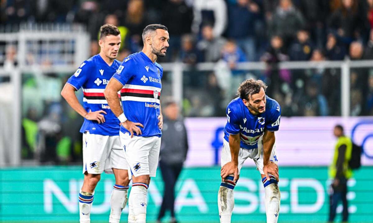 Follia a Genova, tifosi Sampdoria non fanno uscire squadra dagli spogliatoi, alle 23 sono ancora li - 