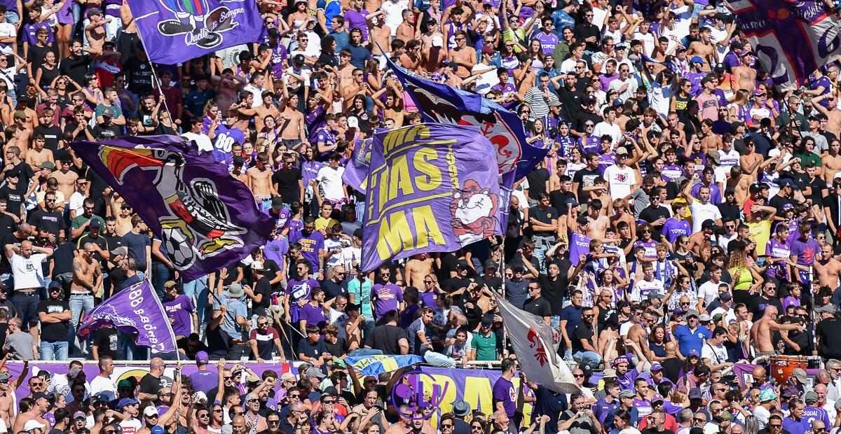 Firenze risponde sempre presente: esodo viola, 3500 tifosi pronti a spingere la Fiorentina a San Siro - Firenze, stadio A.Franchi, 18.09.2022, Fiorentina-Verona, foto Lisa Guglielmi. Copyright Labaroviola.com