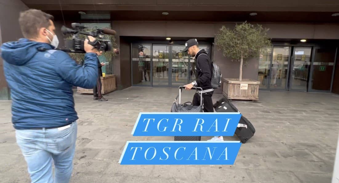Nico Gonzalez torna a Firenze dopo aver perso i mondiali. Ai giornalisti confida: "Sto male"