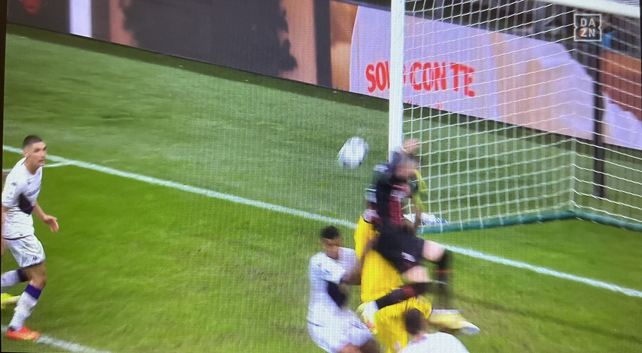 Marelli: "Non è scandaloso dare il gol al Milan. Il dubbio è sul fallo su Duncan, su Terracciano regolare"
