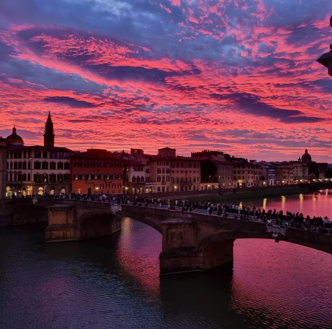 Il tramonto a Firenze è uno spettacolo, le foto sono un trionfo di bellezza, colori meravigliosi