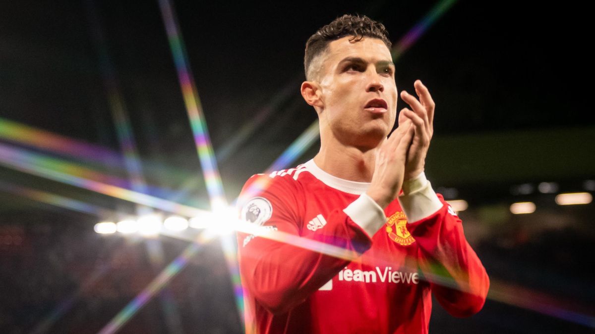 Il Manchester United scarica ufficialmente CR7. Adesso chiunque ne può approfittare per ingaggiarlo