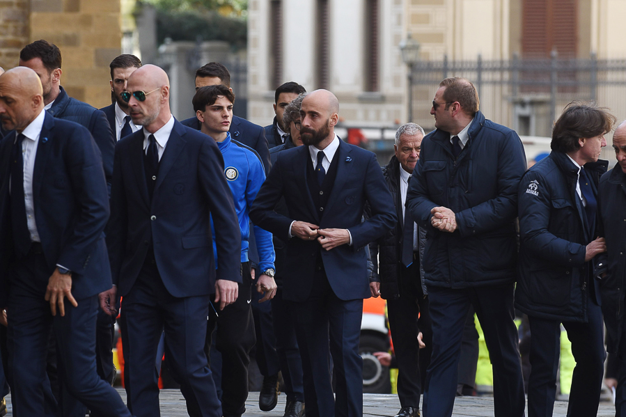 Firenze, Piazza Santa Croce 8.03.2018, funerale di Davide Astori, Foto Fiorenzo Sernacchioli. Copyright Labaroviola.com