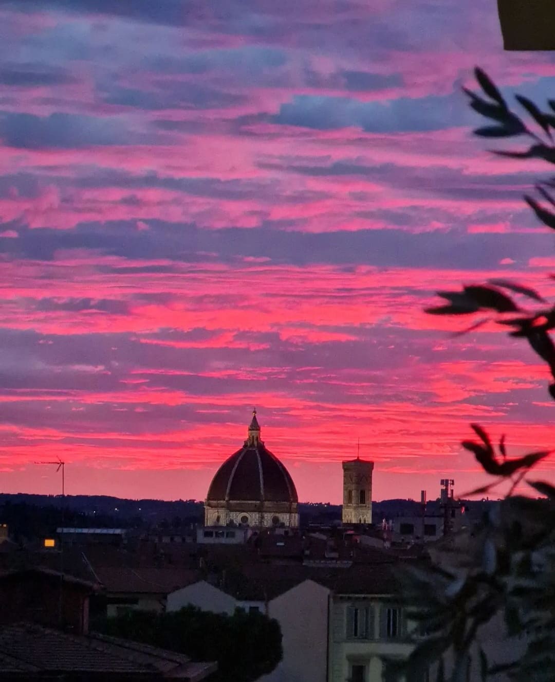 Il tramonto a Firenze è uno spettacolo, le foto sono un trionfo di bellezza, colori meravigliosi