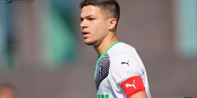 Il figlio di Cannavaro sbarca in serie A con il Sassuolo. Si chiama Adrian in onore di Mutu