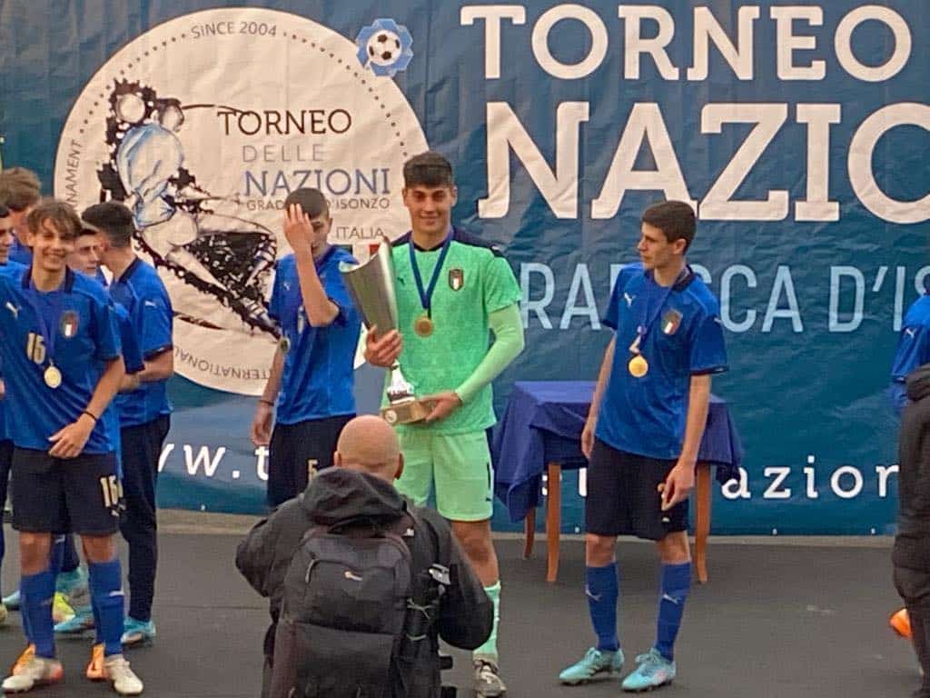 TMW, Fiorentina blinda la stellina Vannucchi: pronto contratto da professionista. Su di lui c'era il PSG