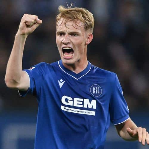 Centrocampista che può giocare in difesa, la Fiorentina ha messo gli occhi su Breithaupt