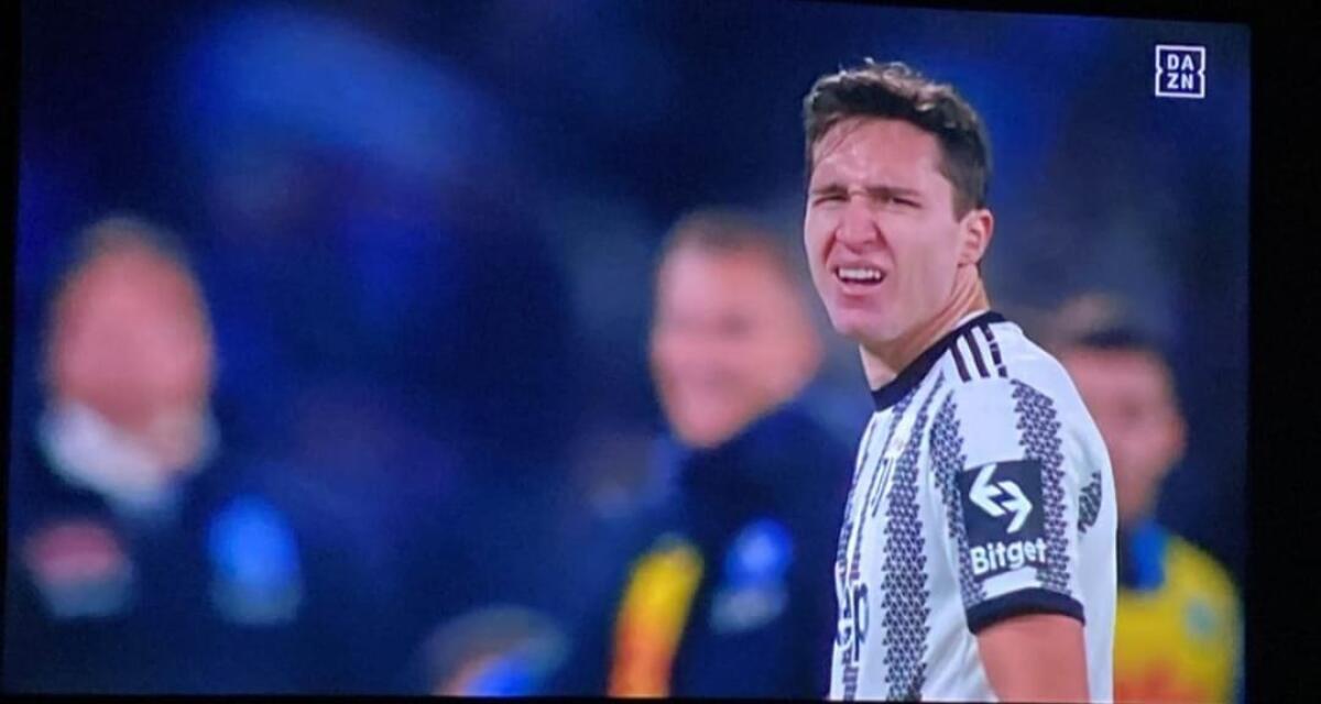 Questa volta il caso e la fortuna non potevano bastare. La Juventus viene umiliata a Napoli, è 5-1 - 