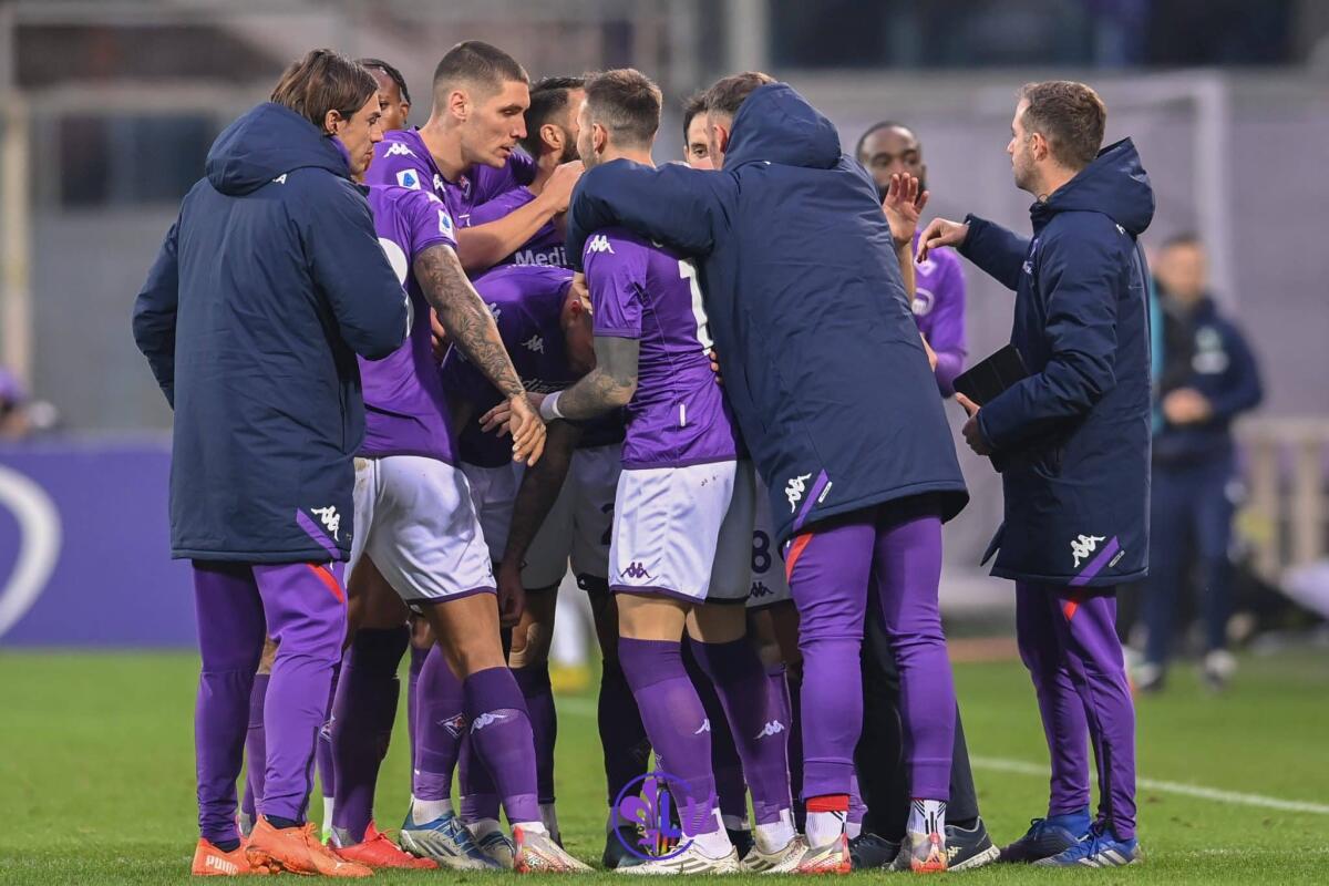 Nico Gonzalez ritorna e porta i tre punti alla Fiorentina, Sassuolo ko. Finisce 2-1 per i viola - Esultanza ACF Fiorentina