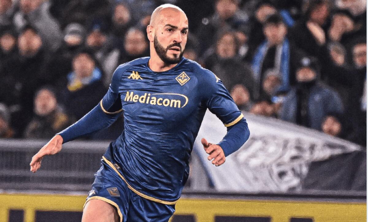 La Fiorentina celebra Saponara: con la Lazio è arrivata la 200a presenza in Serie A - Foto: Twitter Fiorentina