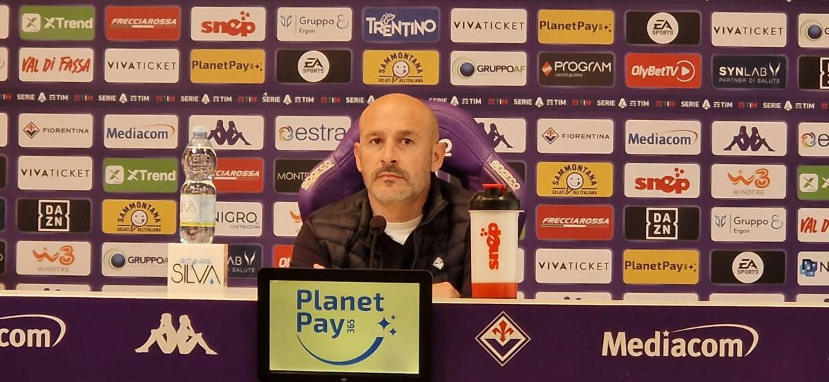 Italiano: "Amrabat non farà come Vlahovic. Nico a breve torna in gruppo, Maleh aveva chiesto cessione" - 