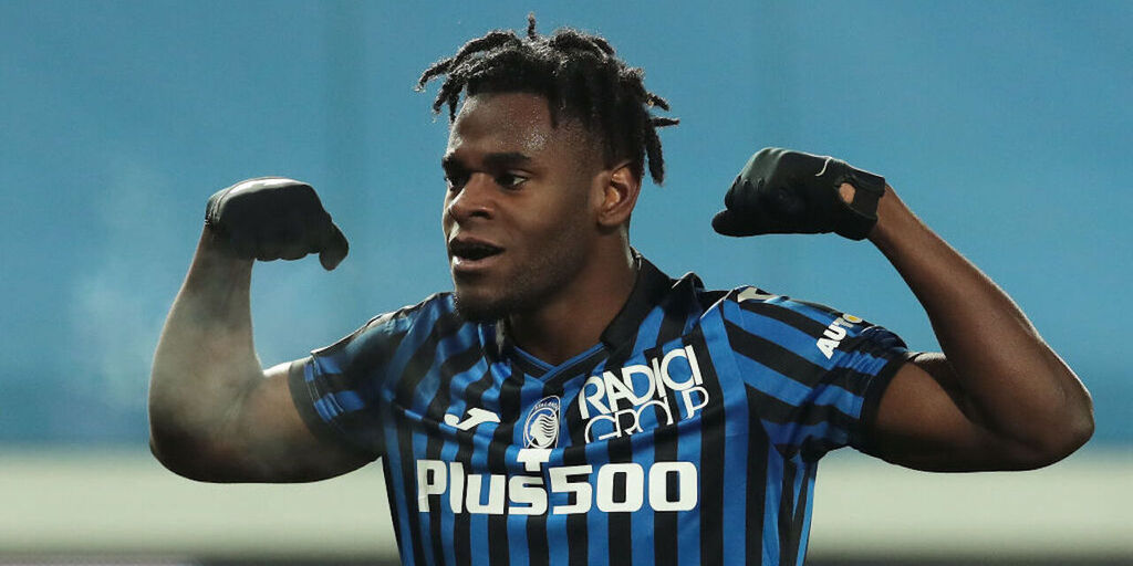 BERGAMO, ITALY - FEBRUARY 10: Duvan Zapata of Atalanta celebrates after scoring their side's first goal during the Coppa Italia match between Atalanta BC and SSC Napoli at Gewiss Stadium on February 10, 2021 in Bergamo, Italy. Sporting stadiums around Ita