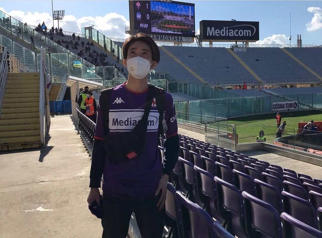 La storia di Takuro, ragazzo giapponese si innamora della Fiorentina: "Mi sono trasferito a Firenze"