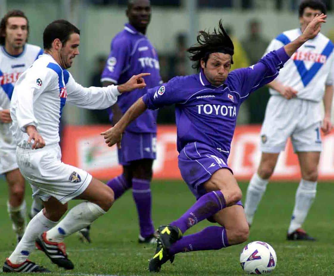 24 Feb 2001: Fabio Rossitto of Fiorentina in action during a Serie A 20th Round League match between Fiorentina and Brescia played at the Artmio Franchi stadium in Florence. Mandatory Credit: Grazia Neri/ALLSPORT