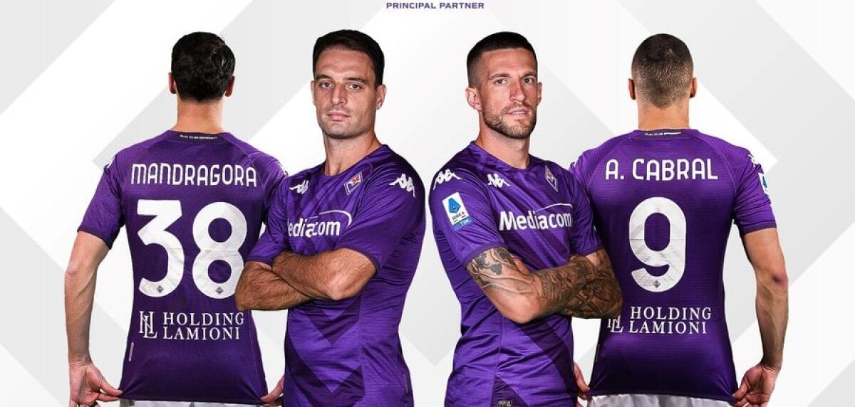 Cambia la maglia della Fiorentina, ci sarà un nuovo sponsor sotto il numero, è l'Holding Lamioni - 