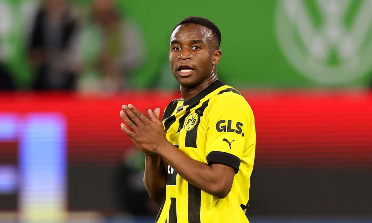 Bufera sul talento Moukoko del Borussia. Ha imbrogliato sull'età, è nato nel 2000 e non nel 2004 - 