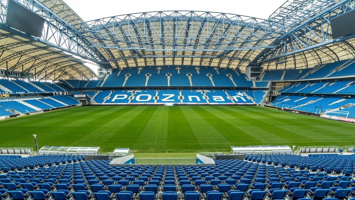 Lo stadio del Lech Poznan, 43 mila posti e copertura anche totale. Ospiterà la Fiorentina il 13 Aprile