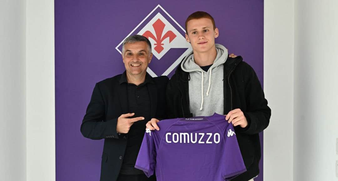 Ufficiale: il classe 2005 Comuzzo ha firmato primo contratto da professionista con la Fiorentina