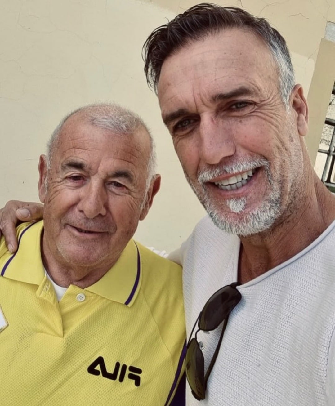 Batistuta a Firenze ritrova Luciano Dati: "Sempre una grande emozione, difficile trattenere le lacrime"