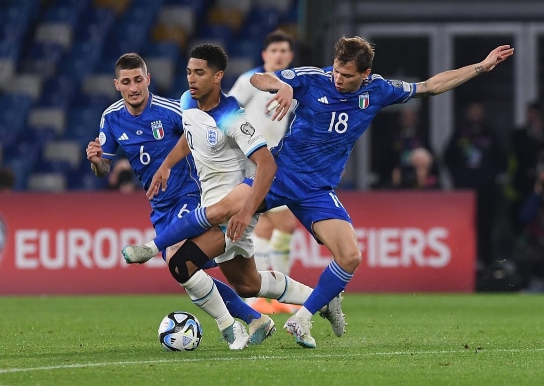 Un favore per l'Inter, Mancini rimanda Barella a casa per allenarsi con la squadra prima della Fiorentina