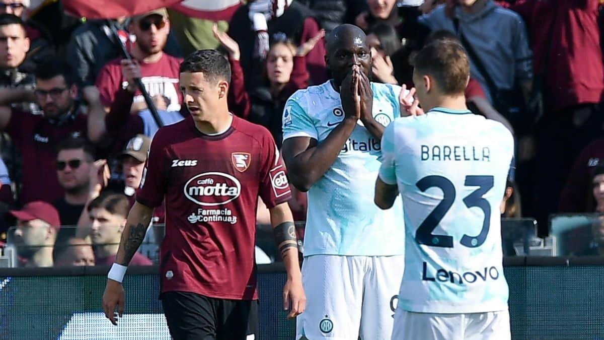 Lukaku sbaglia ancora. Inter pareggia a Salerno. Fiorentina potrebbe andare a meno 8 domani - 