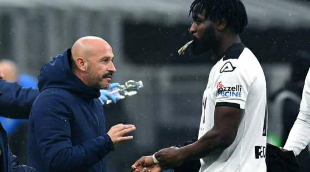Italiano vuole M'bala Nzola a Firenze. La Fiorentina cercherà di acquistare l'angolano nella prossima estate - 
