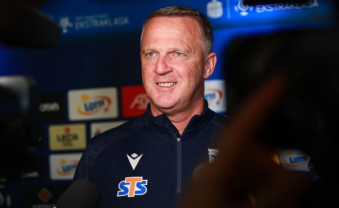 Il Lech pareggia in campionato, Van Den Brom: "Stiamo ancora pensando al 4-1 contro la Fiorentina"