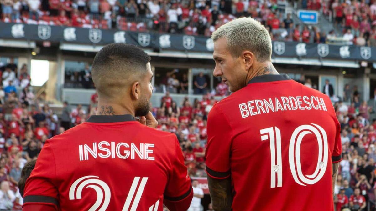 Bernardeschi geloso di Insigne, ha chiesto lo stesso stipendio. Folle litigate nello spogliatoio - 