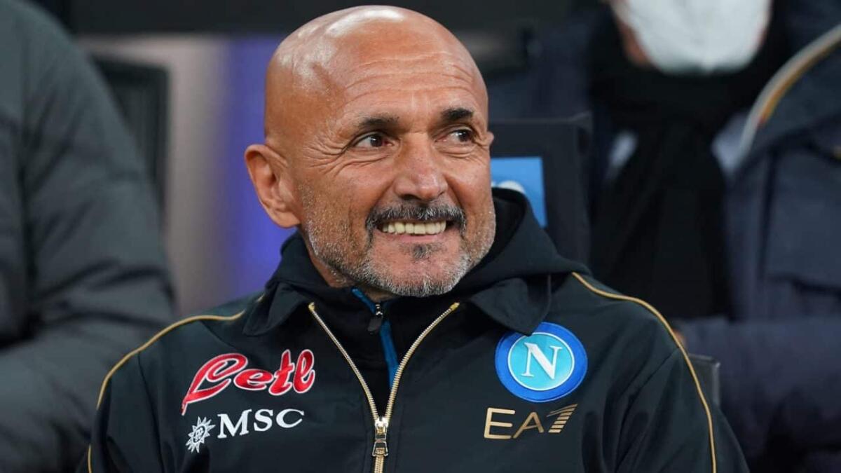 L'annuncio: "Spalletti dice addio al Napoli. Al suo posto arriverà un grande allenatore, non è Conte" - Foto  Spada/LaPresse 
21 novembre  2021 - Milano, Italia 
Sport, Calcio 
Inter vs Napoli - Campionato italiano di calcio Serie A TIM 2021/2022 - Stadio San Siro
Nella foto: Luciano Spalletti (SSC Napoli); 

Photo Spada/LaPresse 
November 21  , 2021 -