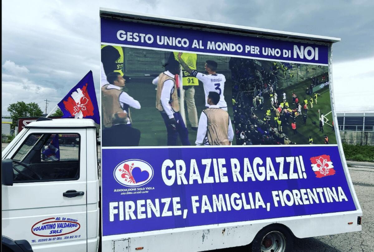 AscSoloViola: "Gesto unico al mondo per uno di noi. Squadra e tifosi uniti per la maglia, abbiamo già vinto" - 