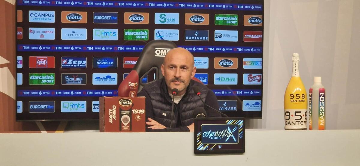 Italiano: "Certi errori sono da evitare, peccato, abbiamo fatto sempre noi la partita. 3 tiri e 3 gol subiti" - 