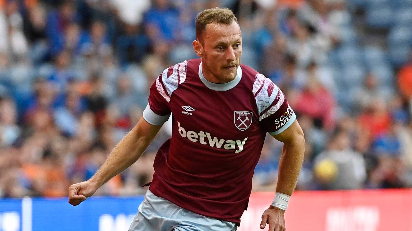 Sentite Coufal: "Invito i tifosi del West Ham a Praga. Spero di vincere e festeggiare là"