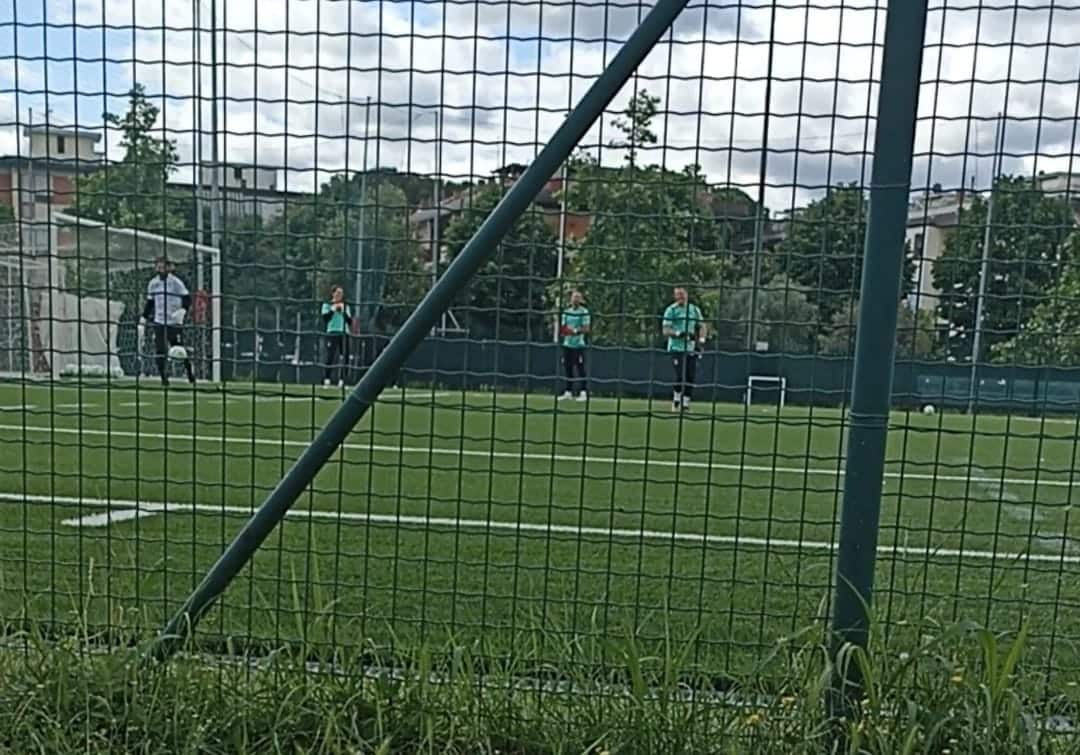 Il Basilea fa rifinitura sul campo sintetico del Firenze Sud. Lavoro tattico e squadra arrivata alle 10.45