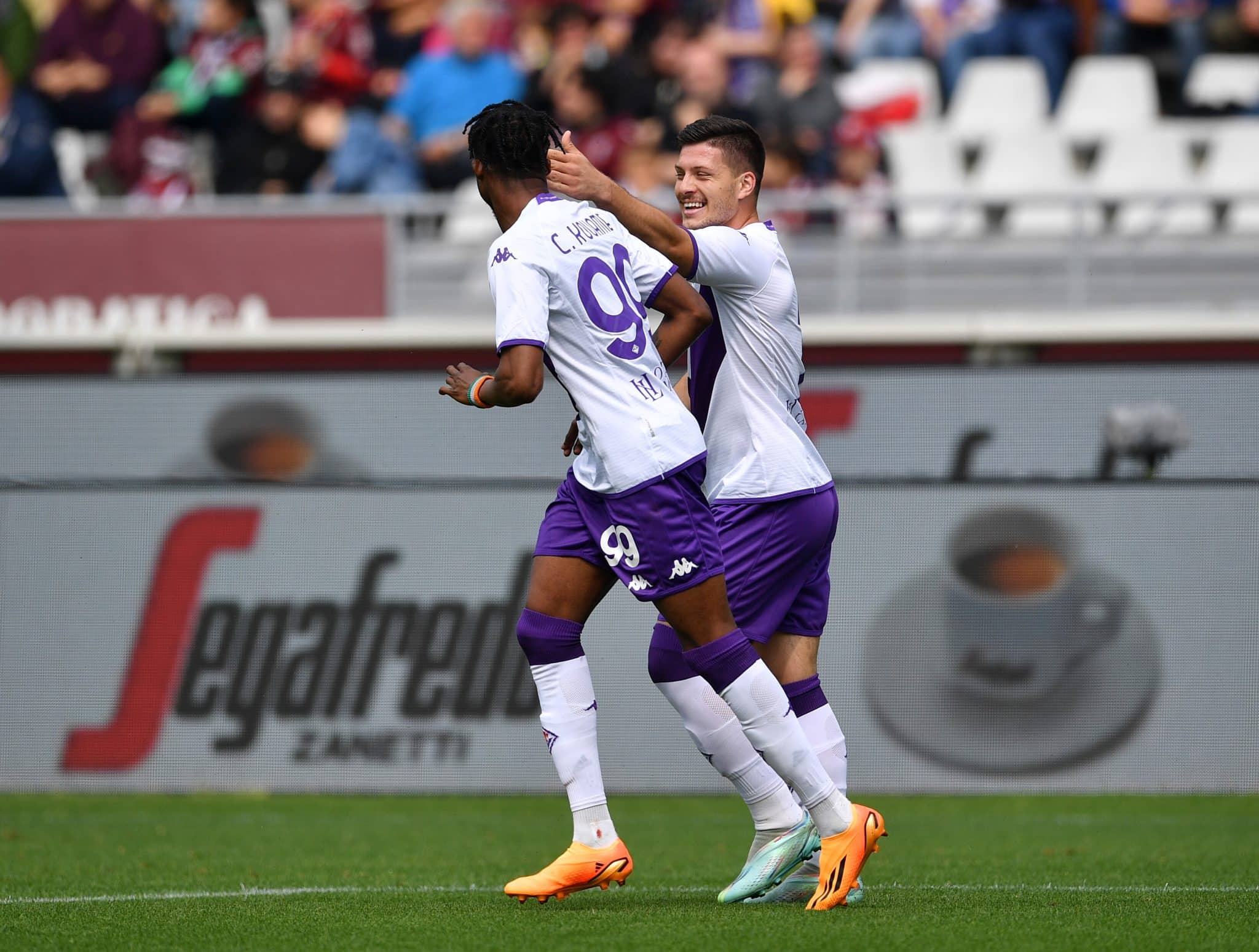 Torino-Fiorentina finisce 1-1, a Jovic risponde Sanabria. Un pareggio inutile per la corsa all'Europa