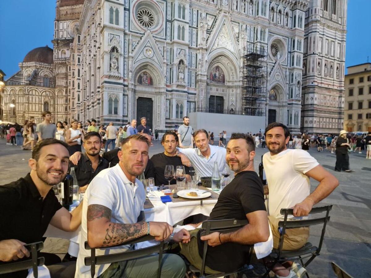 De Zerbi si gode Firenze con Aquilani, cena nel pieno centro della città con vista Duomo - 