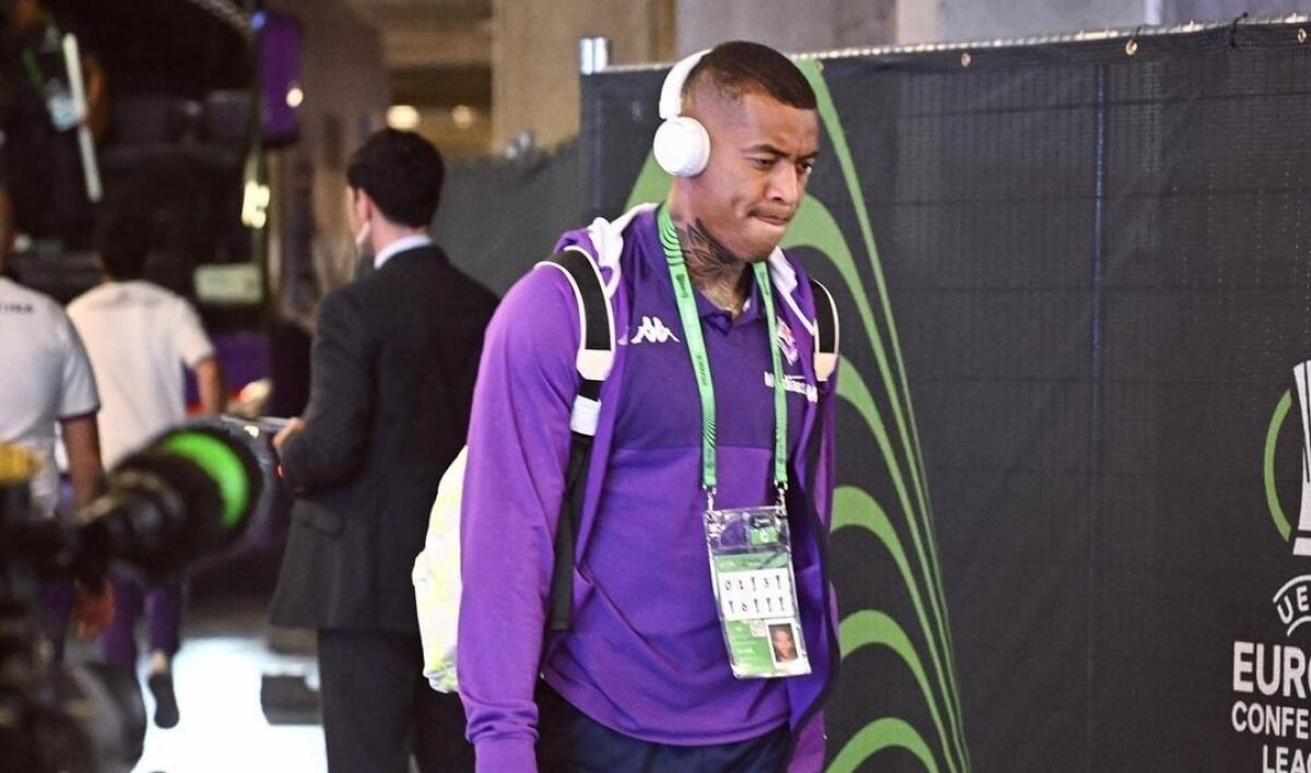 Igor è stato l'unico giocatore a non salire sul pullman della squadra dopo il ritorno a Firenze da Praga - 