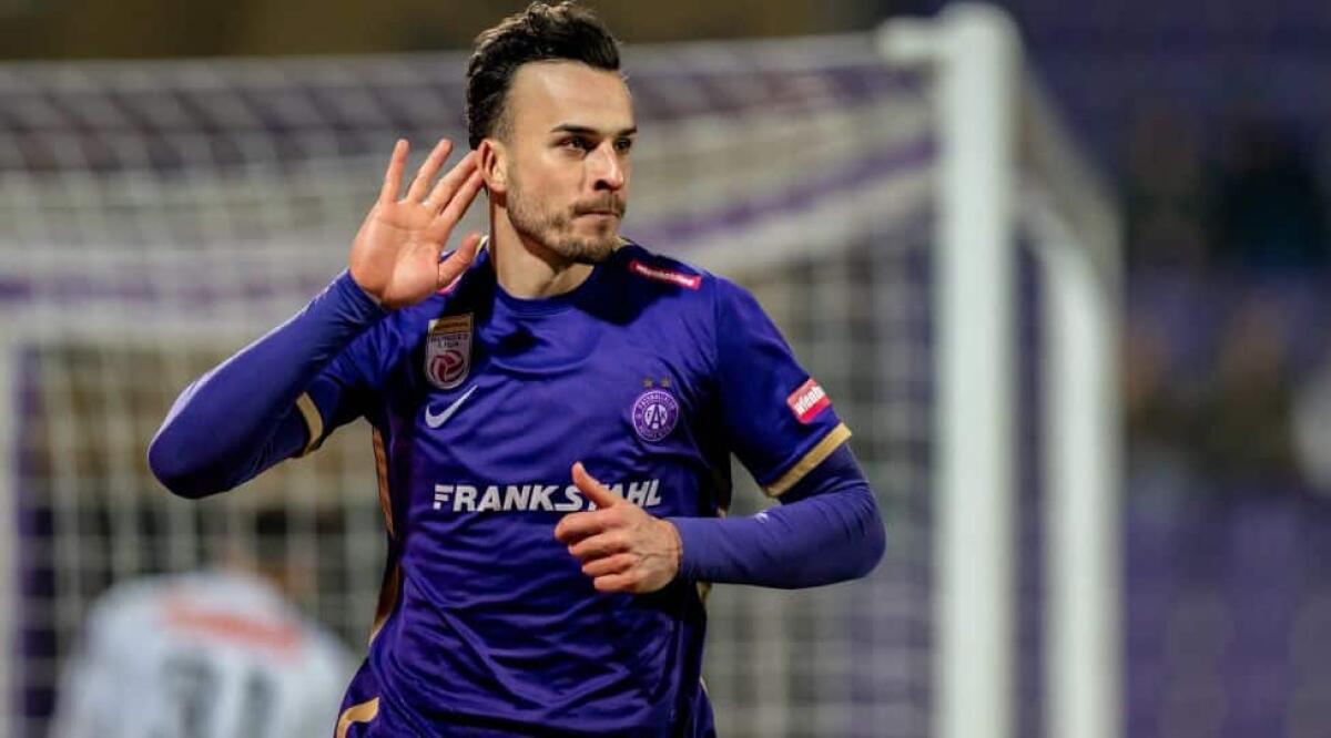 TMW, la Fiorentina sta visionando Haris Tabaković. Centravanti di 29 anni dell'Austria Vienna - 