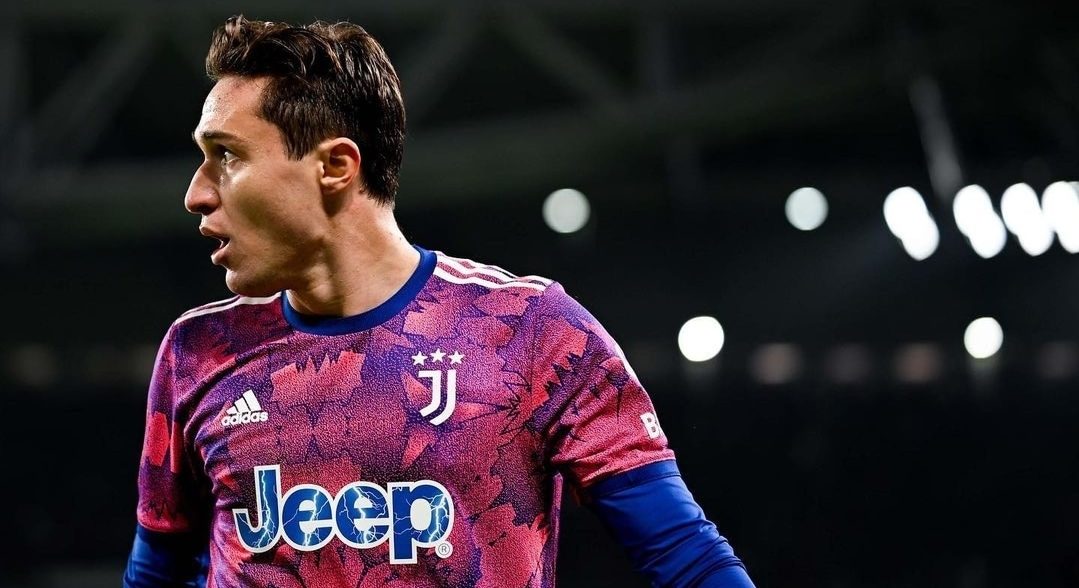 Chiesa pronto al passo indietro, lo vuole il Napoli. Incontro tra De Laurentiis e Ramadani per comprarlo