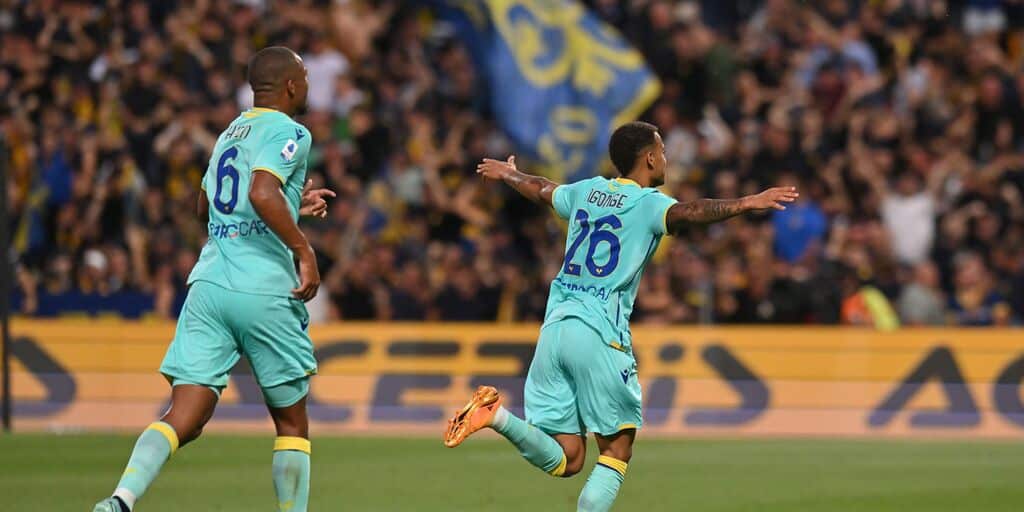 REGGIO NELL'EMILIA, ITALY - JUNE 11:Cyril Ngonge of Hellas Verona celebrates after scoring his team second goal during the match between Spezia Calcio and Hellas Verona at Mapei Stadium - Città del Tricolore on June 11, 2023 in Reggio nell'Emilia, Italy. 