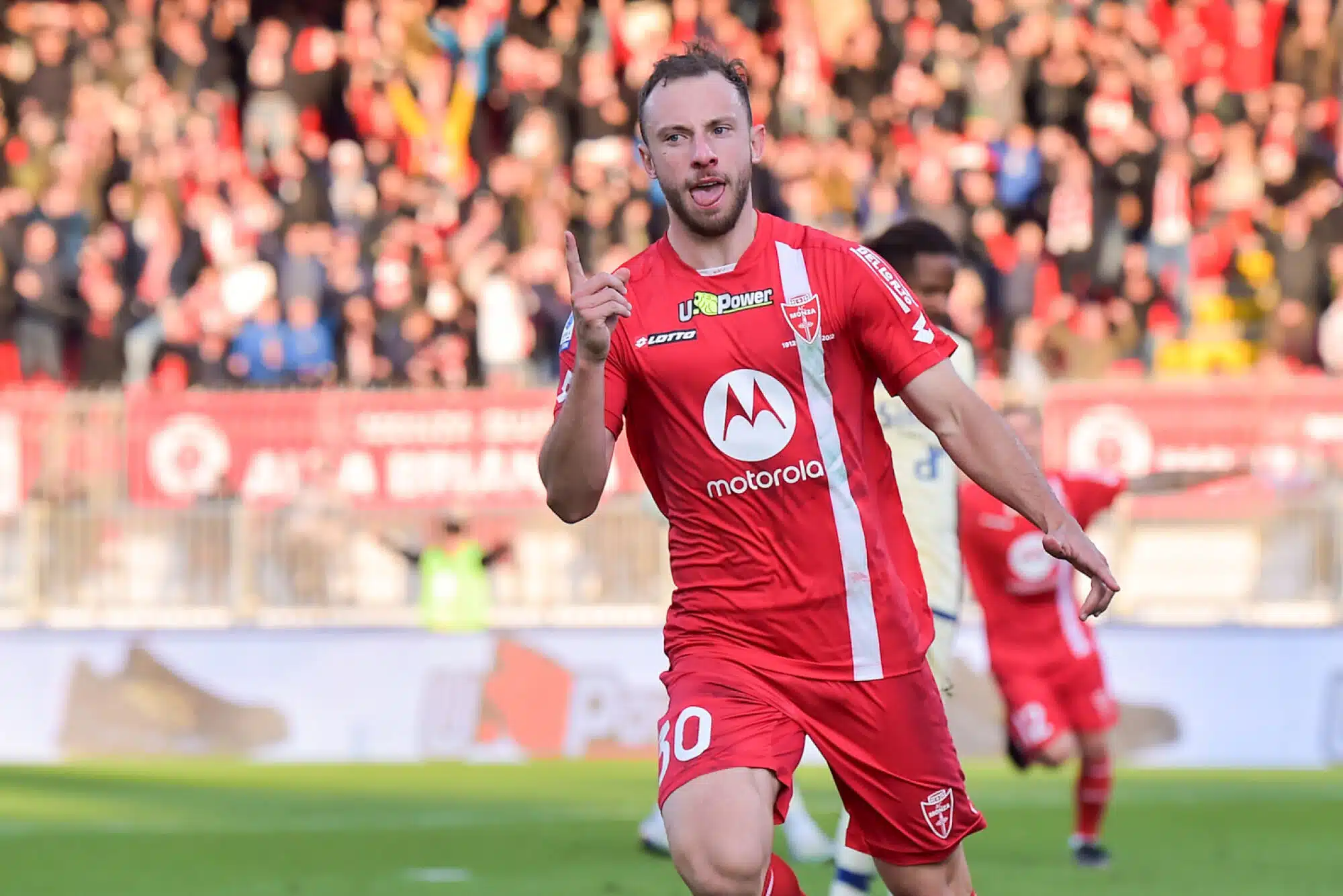 Nazione: "Carlos Augusto, l'Inter non chiude il colpo, così la Fiorentina può inserirsi per prenderlo"