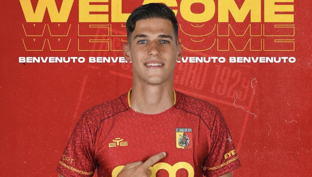 Ufficiale: Dimo Krastev è un nuovo giocatore del Catanzaro. Arriva in prestito dalla Fiorentina - 