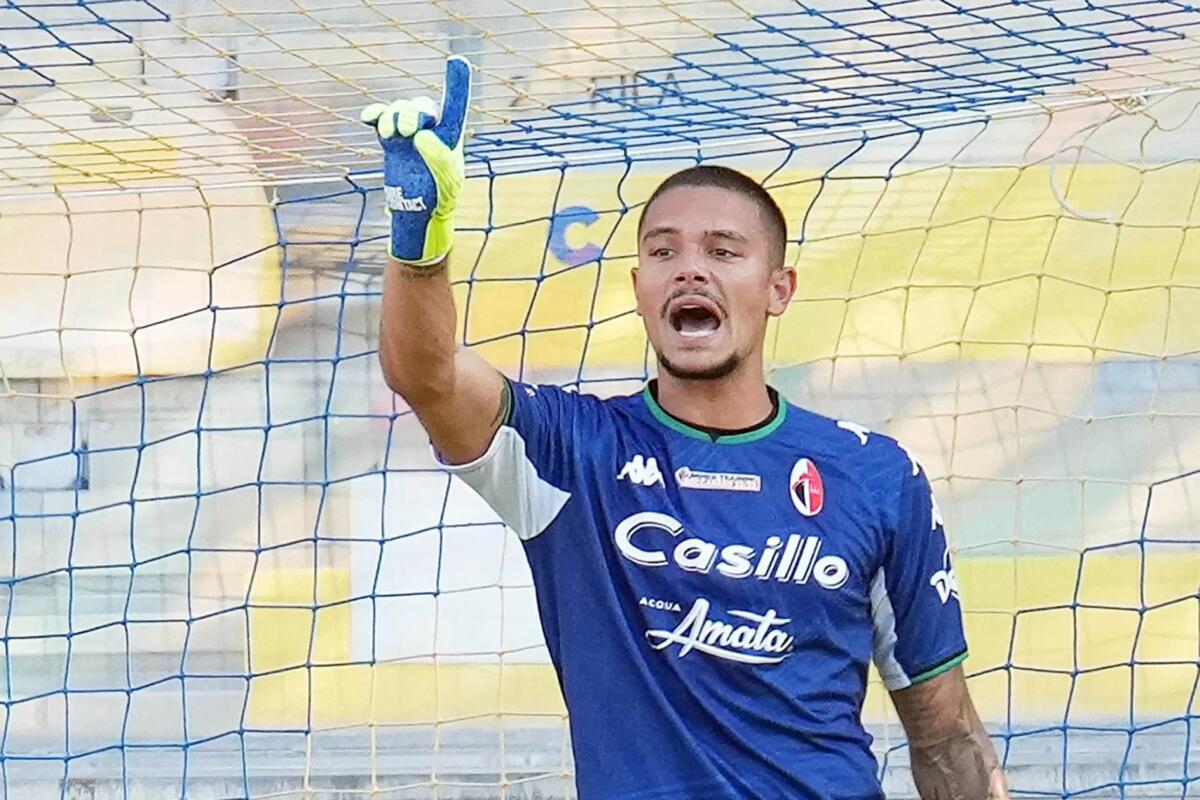 Nazione: "Caprile è stato richiesto dalla Fiorentina qualche settimana fa ma il Bari prima vuole un sostituto" - 
