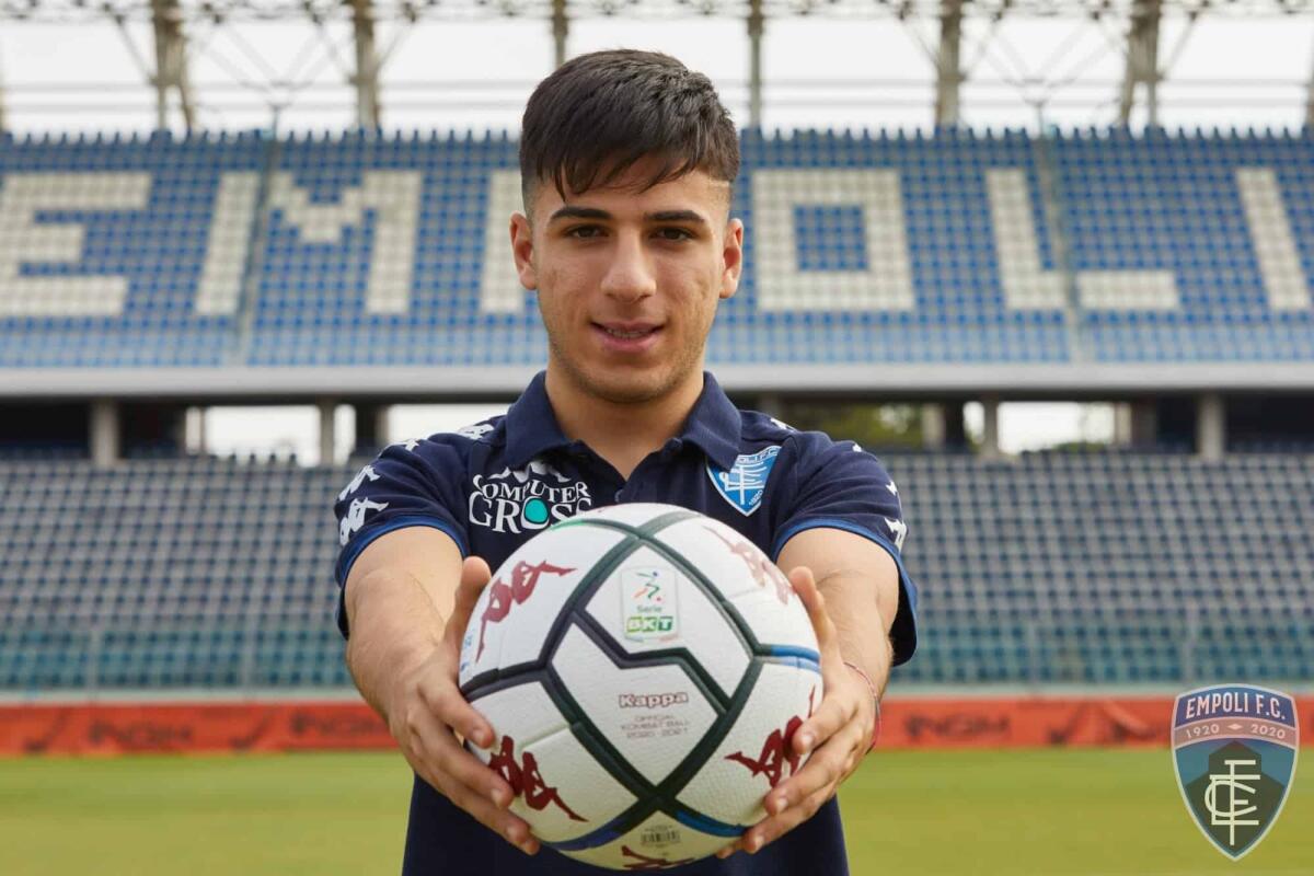 Gazzetta: "Parisi-Fiorentina un corteggiamento che parte da lontano. Pronti 12-13 milioni" - 