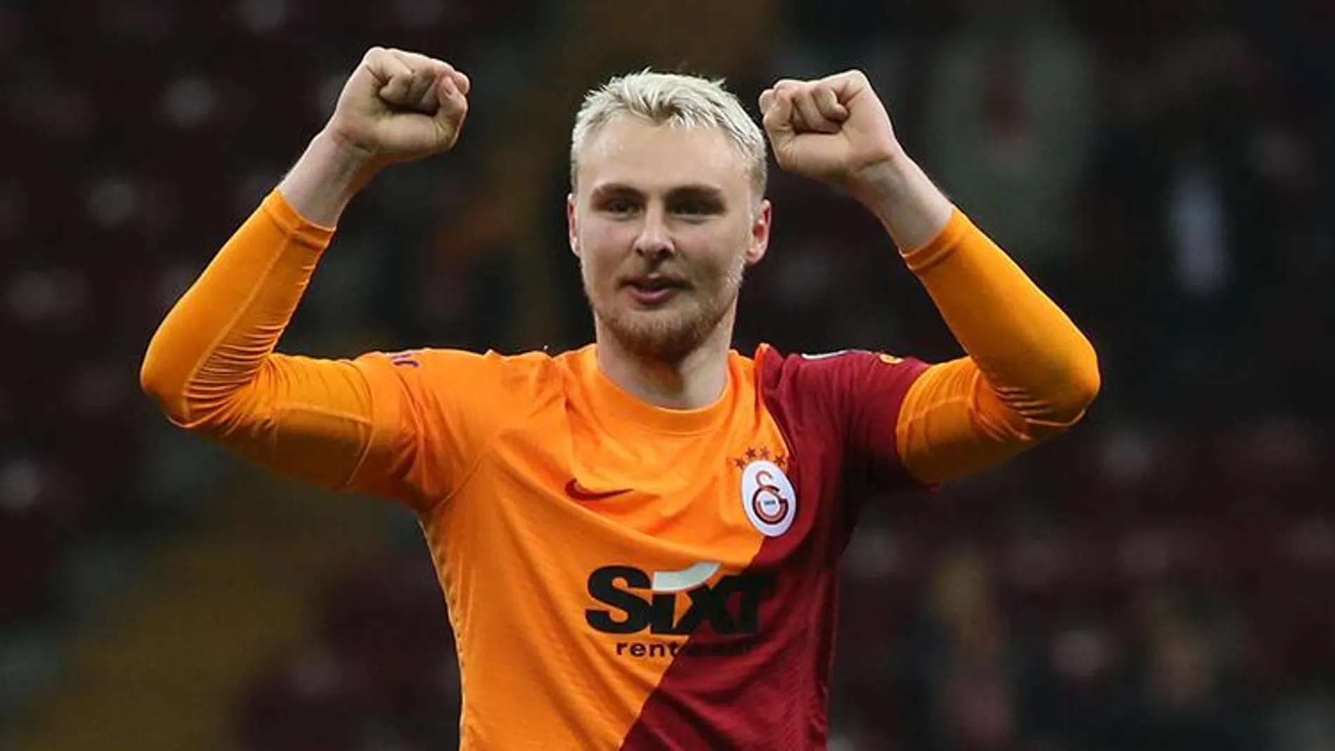 TMW, la Fiorentina ha incontrato gli agenti di Nelsson, difensore centrale del Galatasaray. Costa 15 milioni