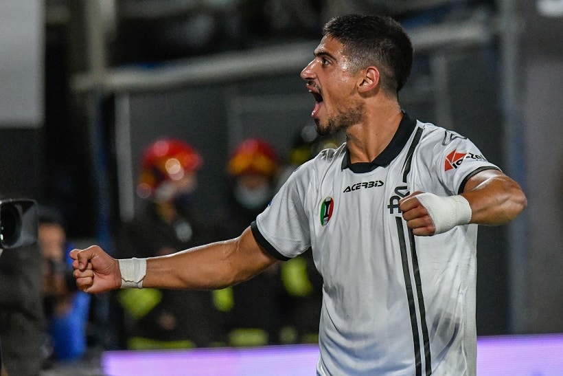 Photo LiveMedia/Cucco RicucchiLa Spezia, Italy, October 26, 2021, italian soccer Serie A matchSpezia Calcio vs Genoa CFCImage shows:Dimitrios Nikolaou (Spezia)LiveMedia - World Copyright