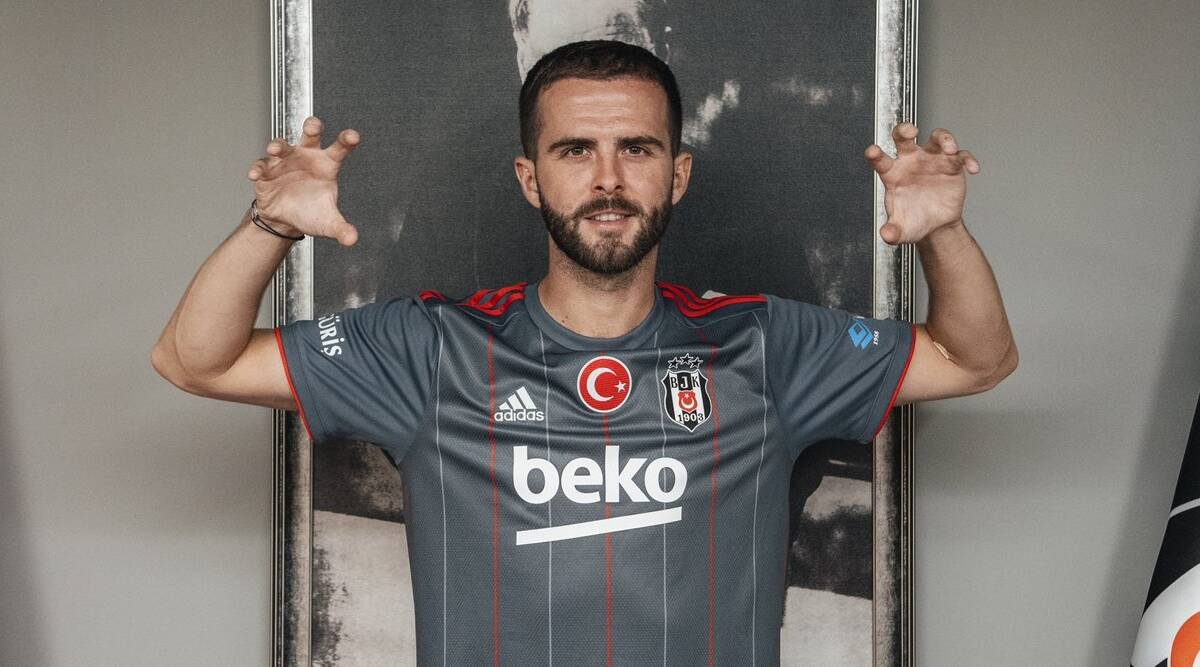 Sentite Pjanic: "Vlahovic alla Fiorentina ha fatto grandi cose ma alla Juve la maglia è pesante"