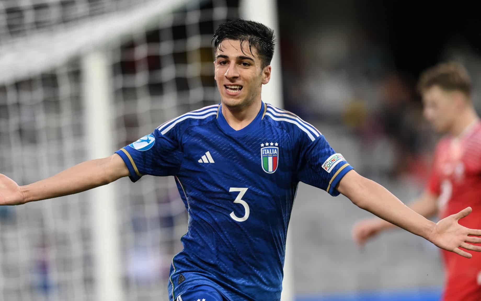 Pedullà annuncia: "Fiorentina alza l'offerta per Parisi, 10 milioni + 1 di bonus. Empoli orientato ad accettare"