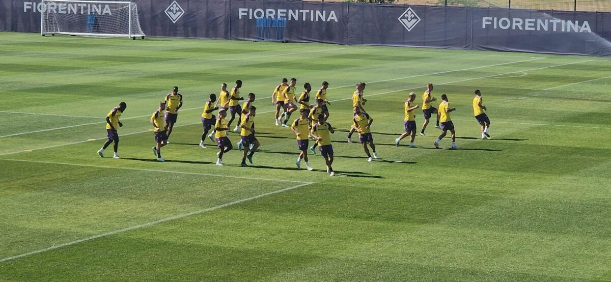 Dal centro sportivo: alla rifinitura presenti Kokorin e Jovic, assenti Amrabat, Ikone e Kayode - 