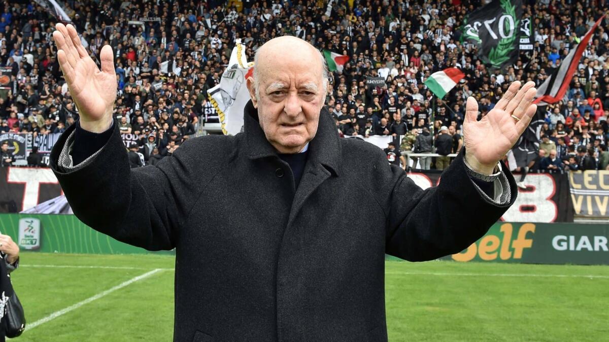 È morto Carlo Mazzone. Aveva 86 anni. Ha allenato anche la Fiorentina per 3 stagioni, dal 75 al 78 - 
